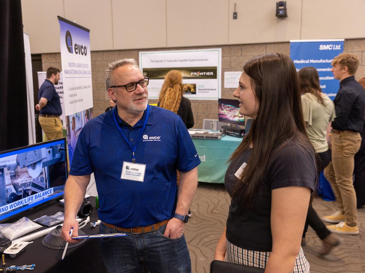 More than 380 employers seek to hire UW-Stout students, alumni during industry-focused career fairs Sept. 25-28 Featured Image
